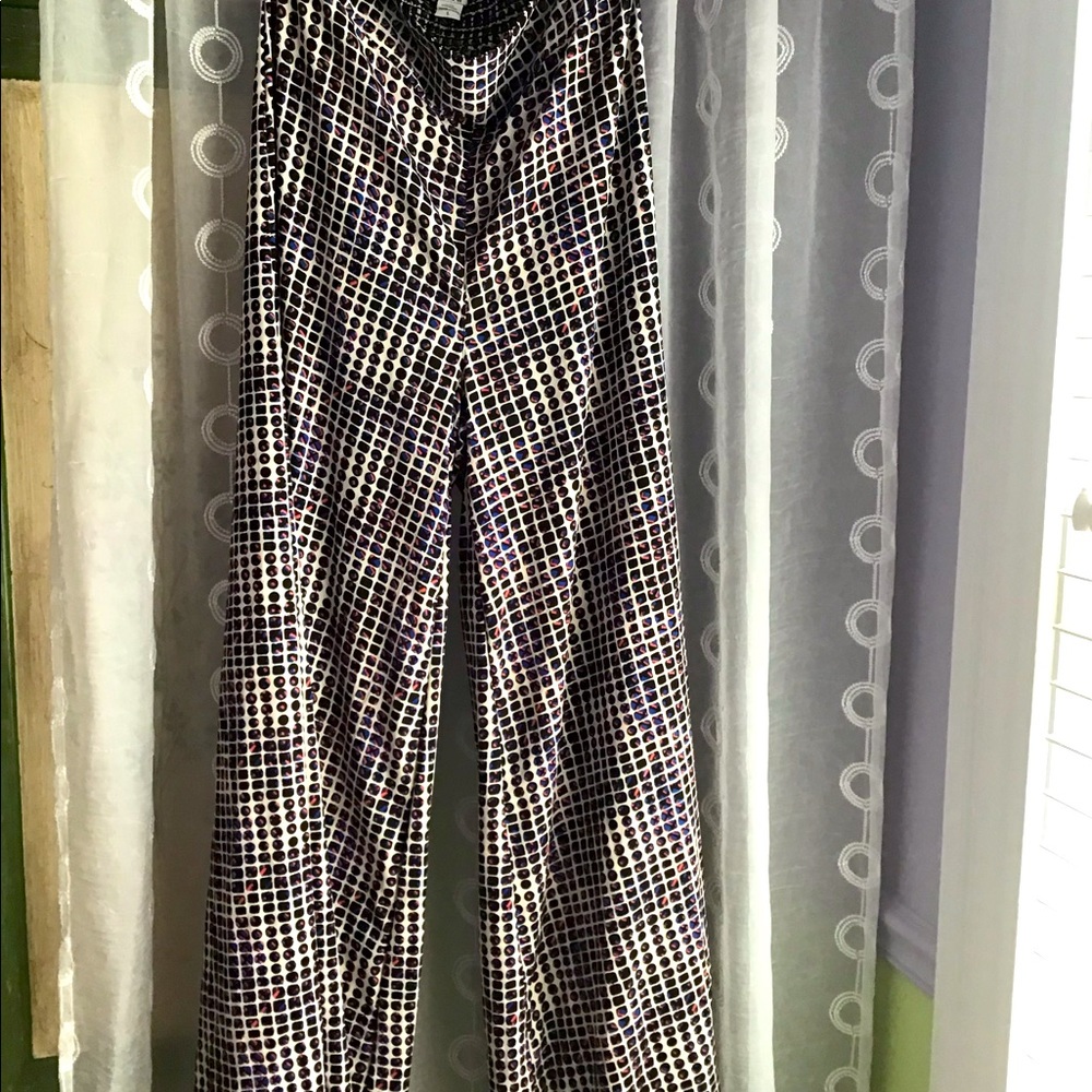 Wide leg pants